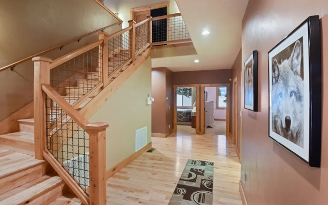 Skislope Sanctuary Close to Outdoor Activities