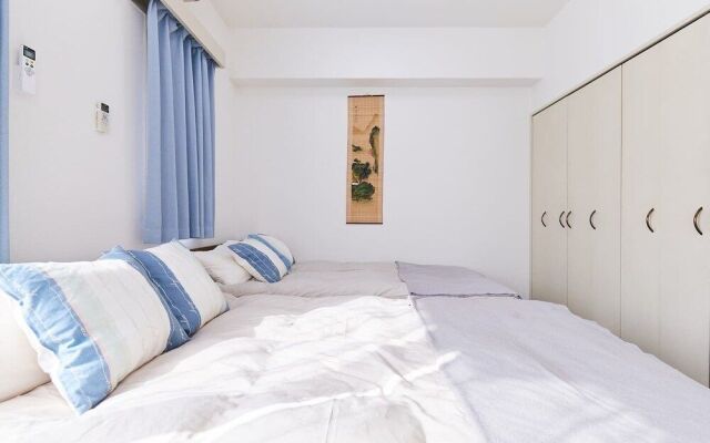 Keikyu Kamata Colorbee Hostel