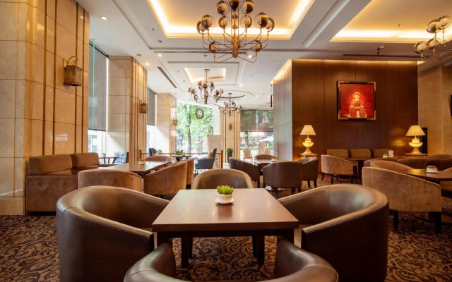 Nhat Ha L'Opera Hotel