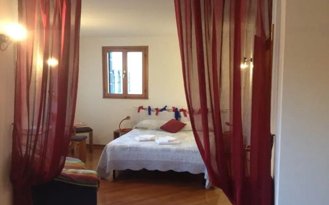 Grimaldi Apartments - Ai Leoncini