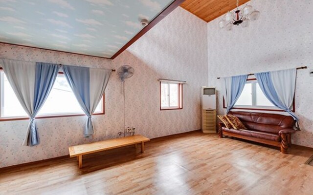 Mungyeong Ga-eun-e Garden Pension