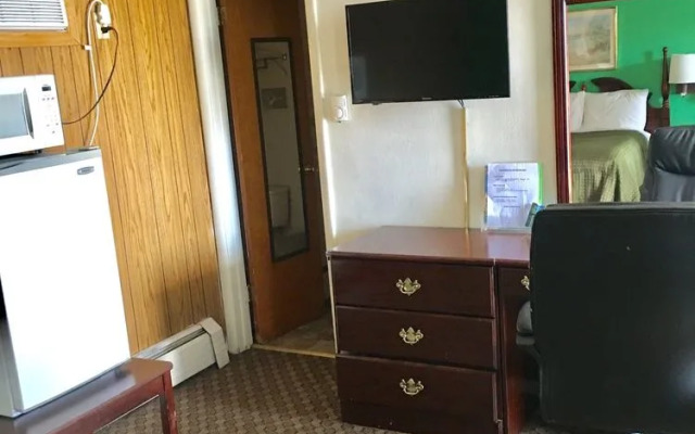 Traveler's Inn Motel