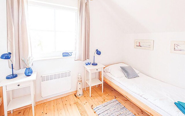 Beautiful Home in Ustka With 2 Bedrooms