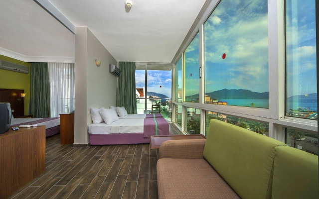 Sun Bay Park Hotel