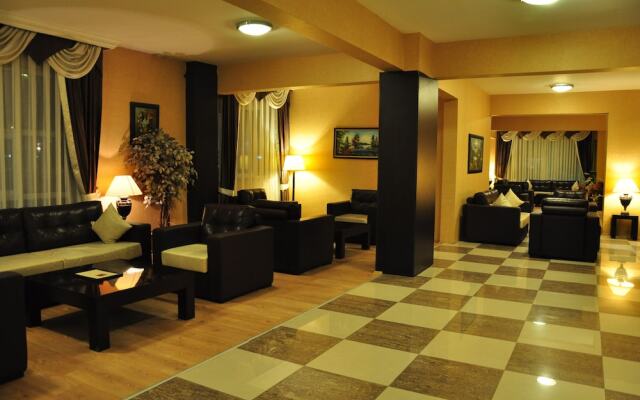 Grand Cinar Hotel