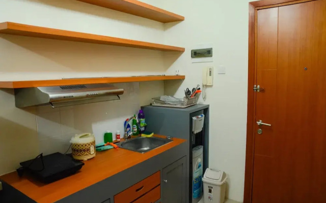 Woodland Park Residence Kalibata View Swimming Pool