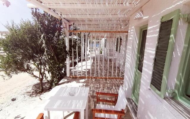 Sunset Studios & Rooms