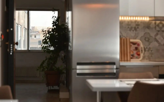 Cozy Apt in the Heart of Athens 8-1