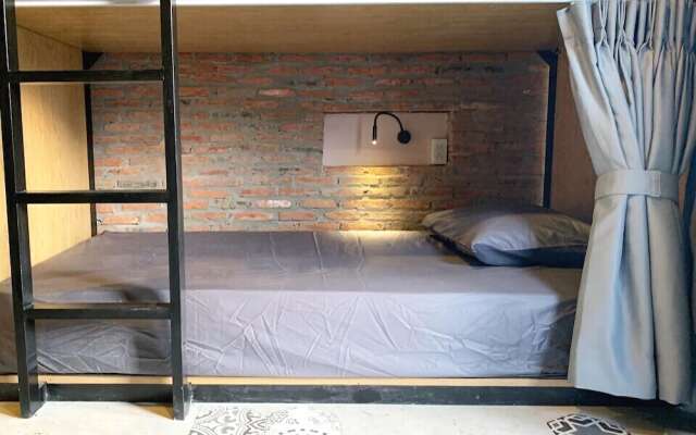 92 Hostel