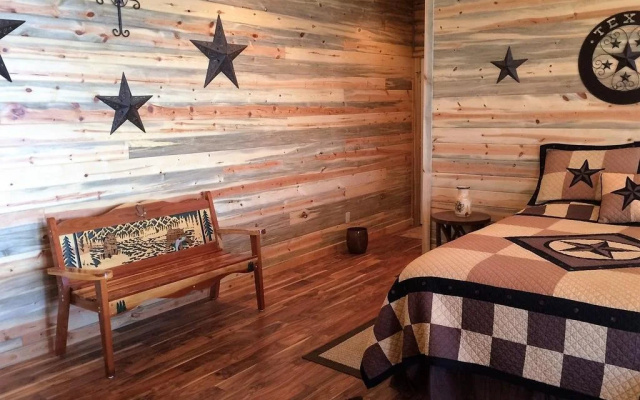 Bachelor Loop House