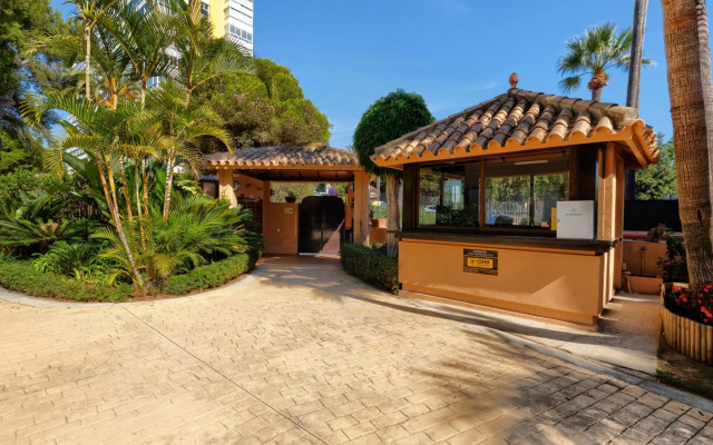 Playa Alicate, 2 Bedroom Beach Apartment