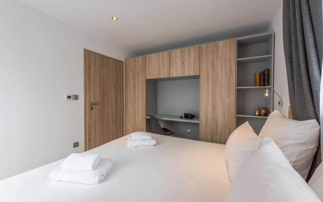MERANTI - Design apartment with spa and gym