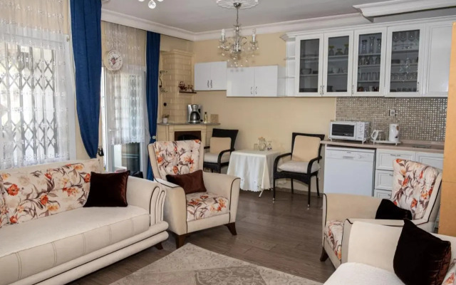 Lovely Apartment 1-Min Walk to Beach in Marmaris