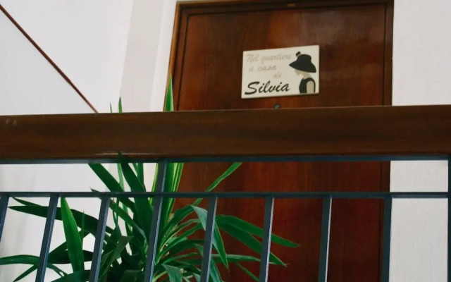 Nel quartiere a casa di Silvia