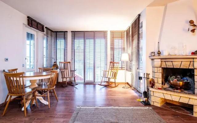 Sleek Villa With Backyard and Sapanca Lake View