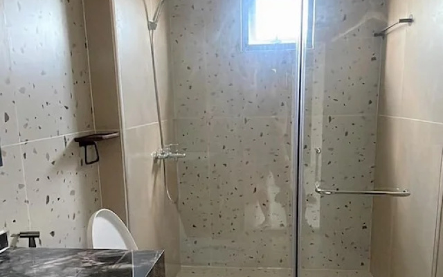 Bình Minh hotel – Bathroom – Can Tho