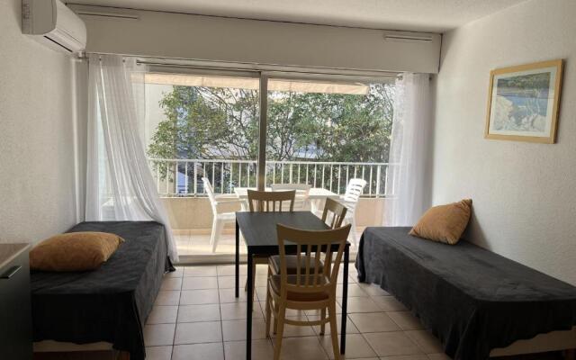 Appartement Saint-Raphaël, 1 pièce, 3 personnes - FR-1-466A-19