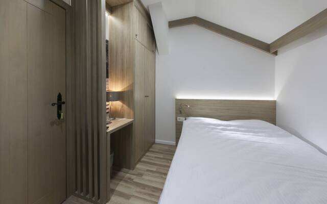 Hotel Emen