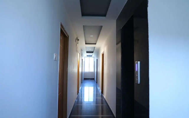 Athidhi Hotel & Suites