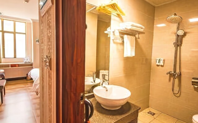 Hanqun Hotel