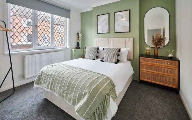 Host Stay Joffre Avenue