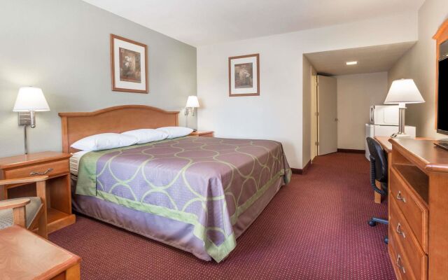 Super 8 by Wyndham Tempe/ASU/Airport
