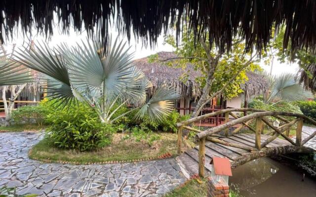 Riverside Park Eco Resort