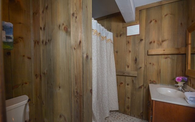 Hummingbird Hill House