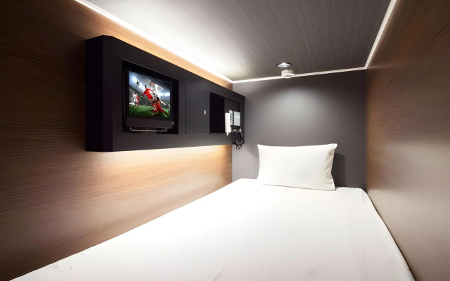 commun SHIBUYA - Caters to Men – Guest Rooms – Tokyo