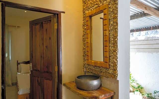 Tulia House - Hostel