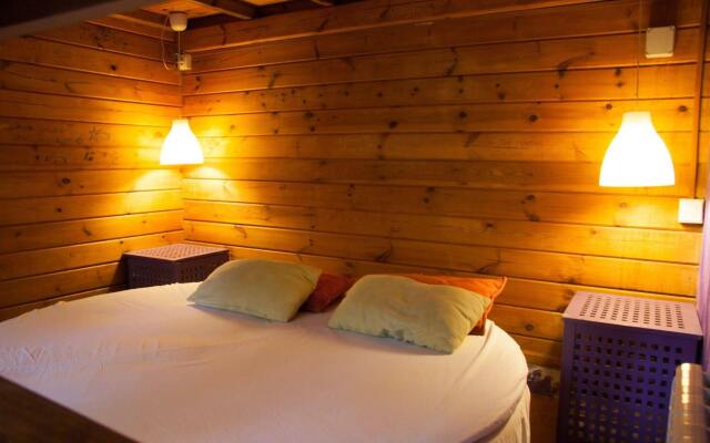 Fuente del Lobo Glamping  Bungalows - Adults Only