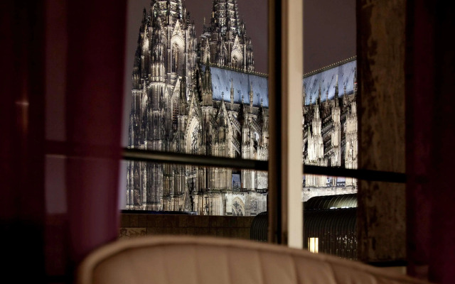Hotel Mondial am Dom Cologne MGallery Collection