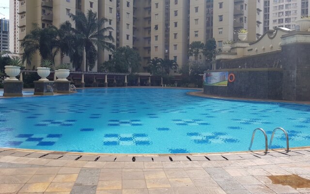 Homey Combined Unit 3Br Apartment At Mediterania Palace Residences