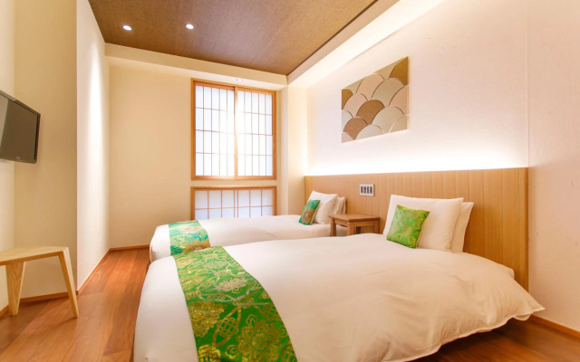 Gion Misen Furumonzen