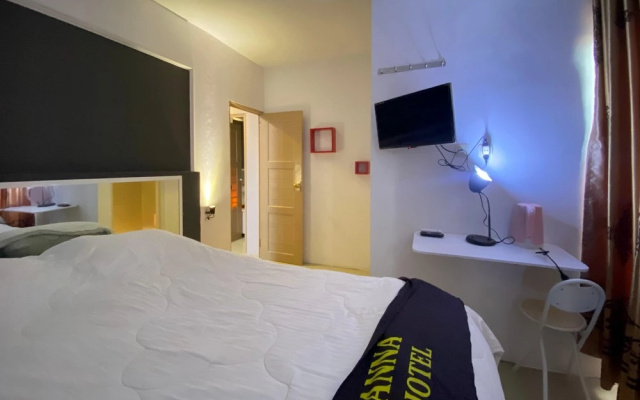 RedDoorz near Bukit Ragas Hotel D'Ayanna Pati – Guest Rooms – Pati