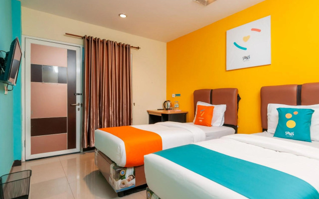 Sans Hotel Finest Medan