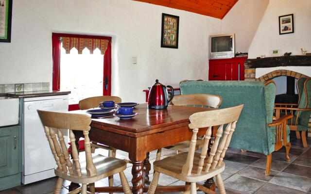 TerryGlass cottage with BBQ