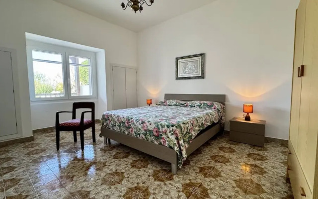 Villetta Marilena Sleeps 7 Torre Suda