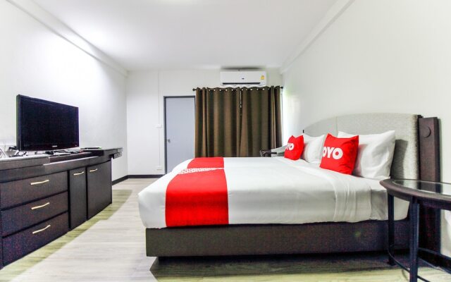 P9 by OYO Rooms