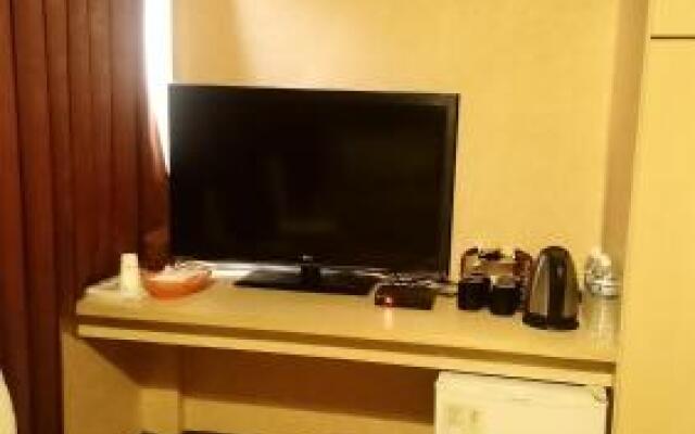Yadu Hotel