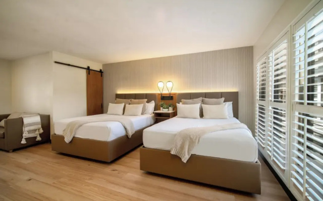 Bevonshire Lodge Motel