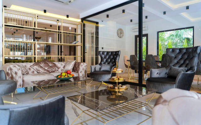 Niss Lara Hotel