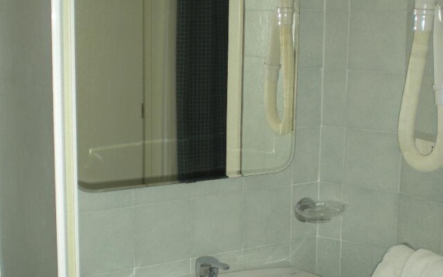 Hotel Aris