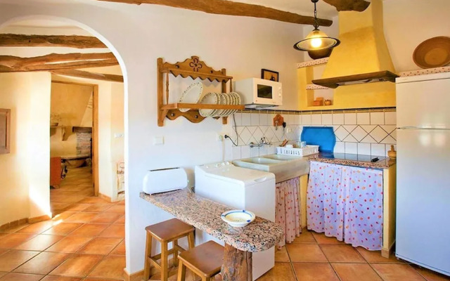 Mountain Escape in Laroya