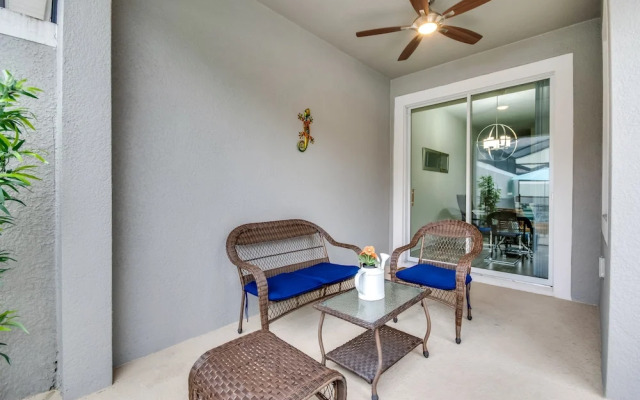 Juliet Circle Circle Villa Story Lake