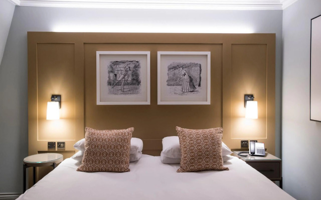 Bush Hotel Farnham