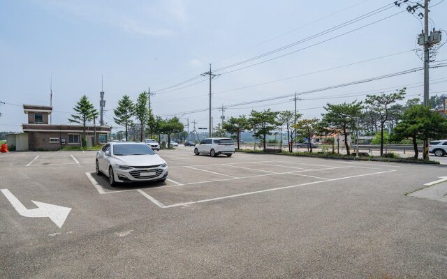 Goseong Sunshine Beach Pension