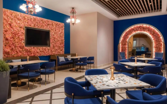 Merit Royal Gardens Hotel & Casino
