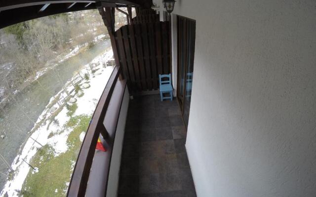 Duplex Apartment Busteni