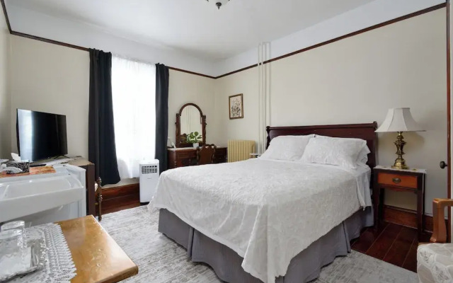 Royal Hotel Sydney